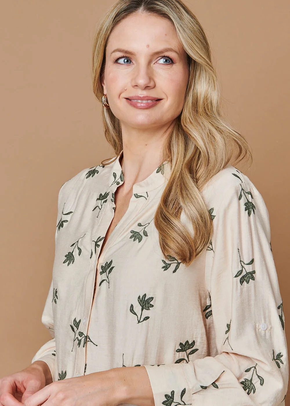 Izabel London Multi Beige Floral Long Sleeve Casual Longline Shirt - 10 Image 4