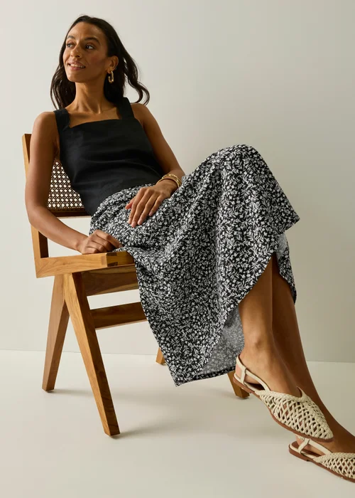 Regatta Life Monochrome Ditsy Bloom Flamenca Skirt - 8 Image 4