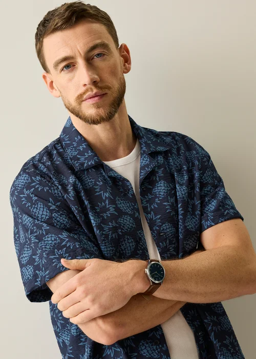 Regatta Life Airbrushed Pineapple Navy Tulum Lightweight Shirt - 3XL Image 4