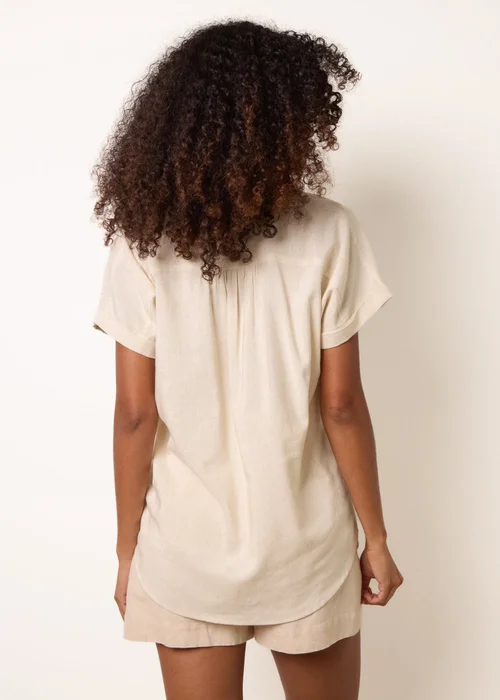 Blue Vanilla Cream Broidered Hem Short Sleeve Shirt - M Image 4