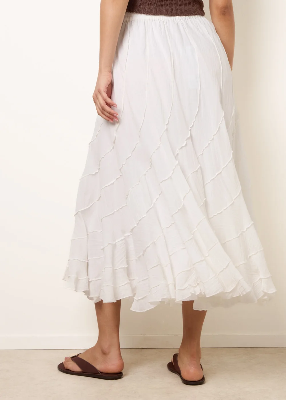Blue Vanilla Ivory Panelled Overlocked Frill Maxi Skirt - M/L Image 4