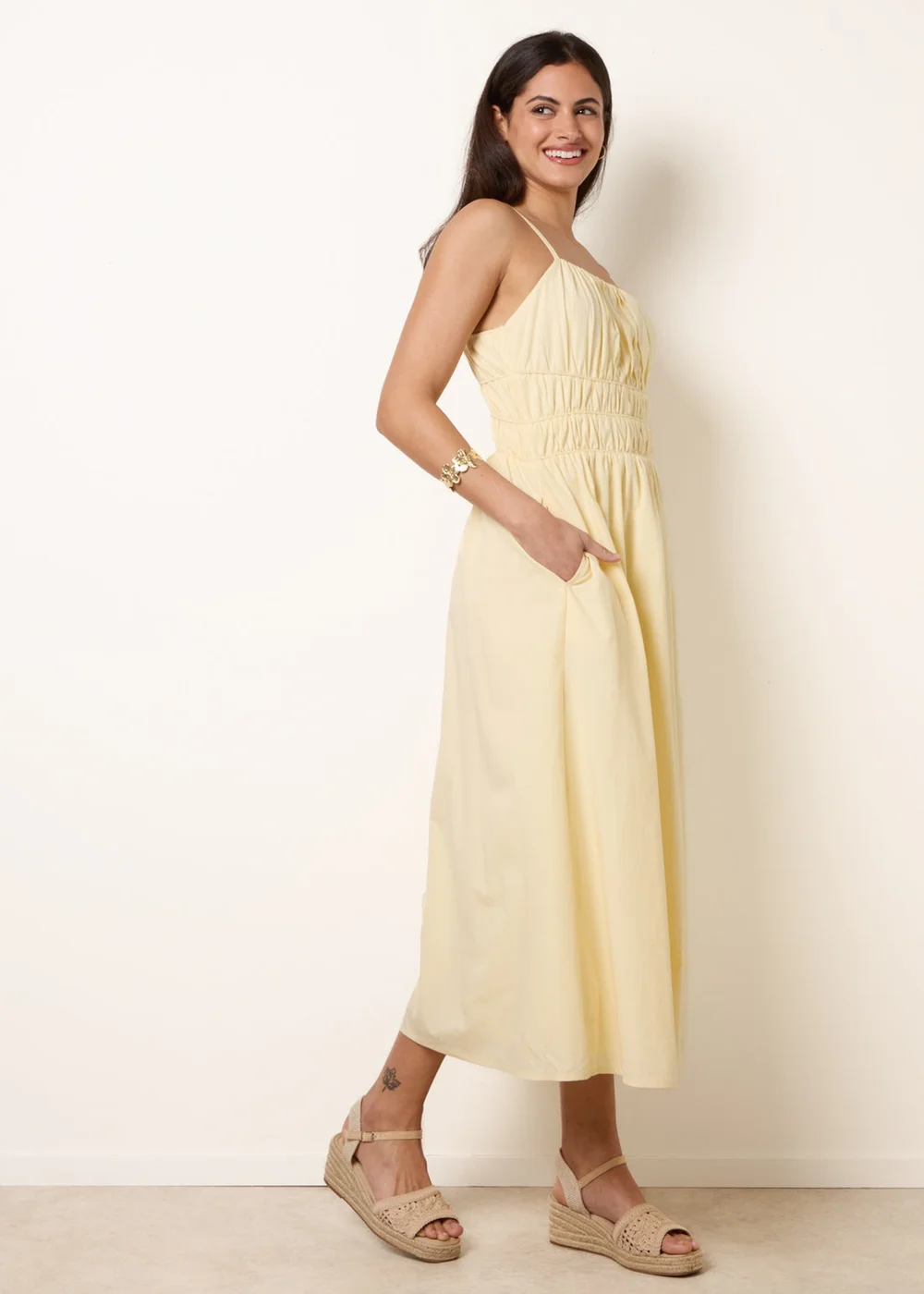 Blue Vanilla Yellow Ruched Binding Strappy Midi Dress - L Image 1