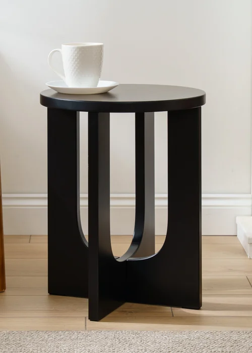 Scottish Everlastings Black Round Side Table - One Size Image 1