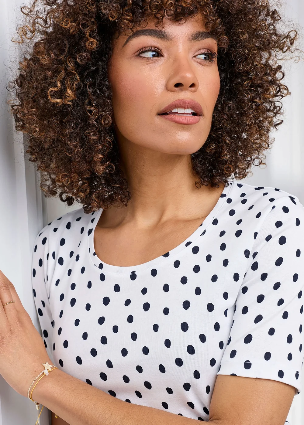 Cotton Traders White Wrinkle Free Short Sleeve Spot Scoop Neck Top - 18 Image 4