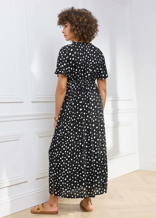 Cotton Traders Anthracite Printed Crinkle Maxi Dress - 24 Image 3