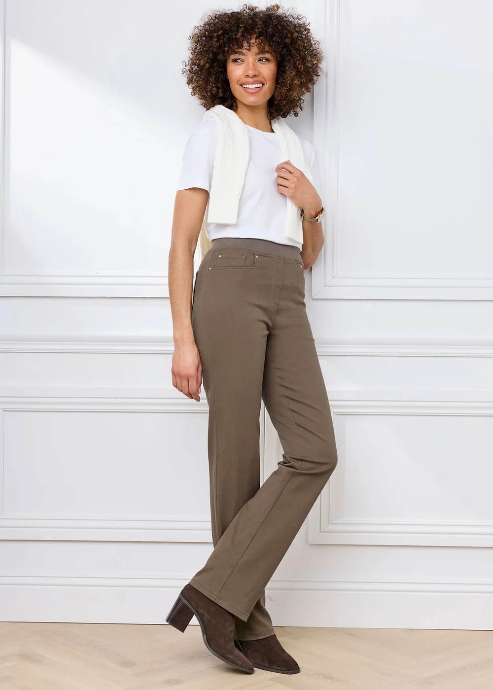 Cotton Traders Dark Brown Premium Pull-On Twill Straight Leg Jeans - 18/L29 Image 1