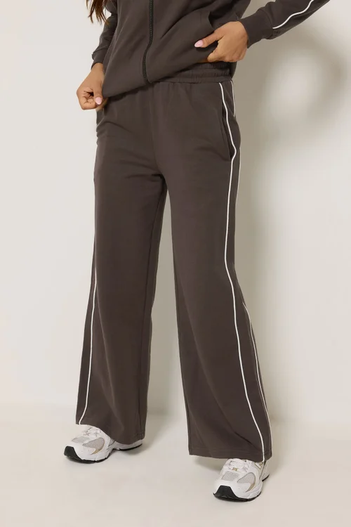 PixieGirl Petite Chocolate Brown Contrast Joggers - 12/L27 Image 3