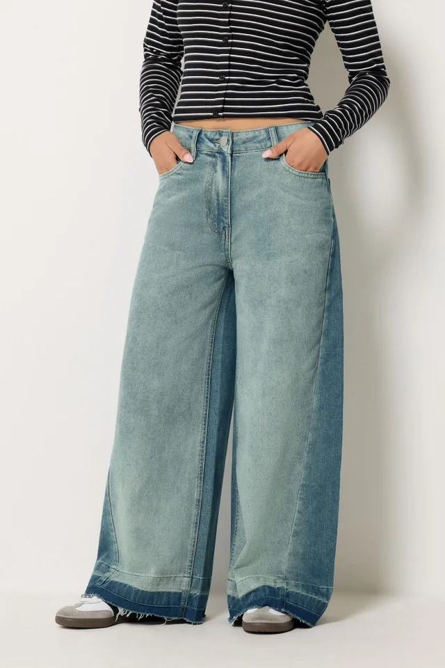 PixieGirl Petite Mid Blue Frayed Wide Leg Jeans