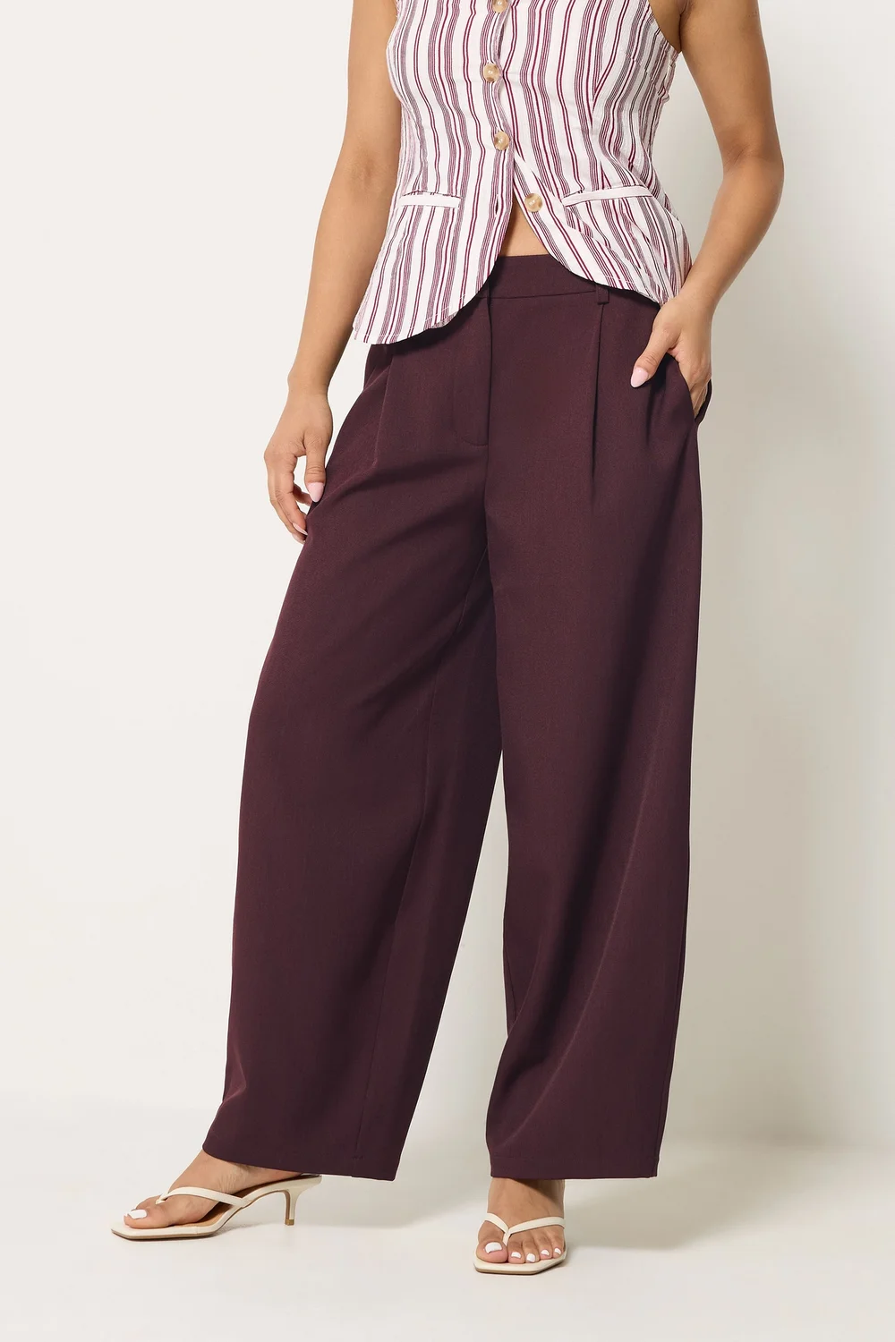 PixieGirl Petite Burgundy Red Barrel Leg Trousers - 16/L27 Image 3