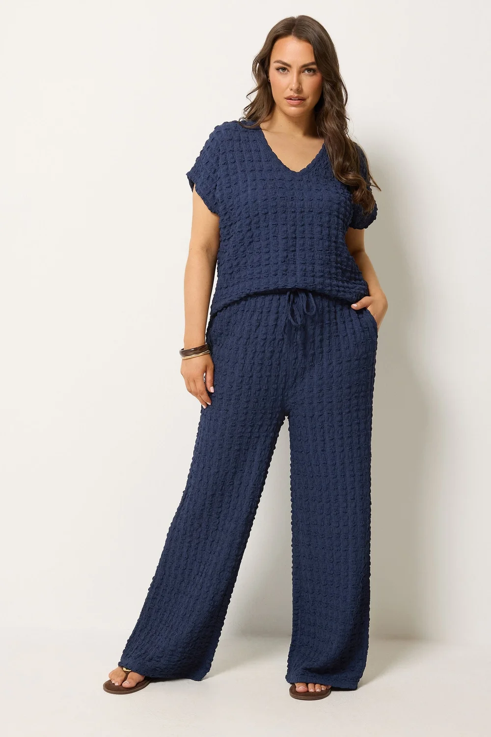 Yours Curve Navy Blue Bubble Textured Wide Leg Trousers - 26-28/L28 Image 3