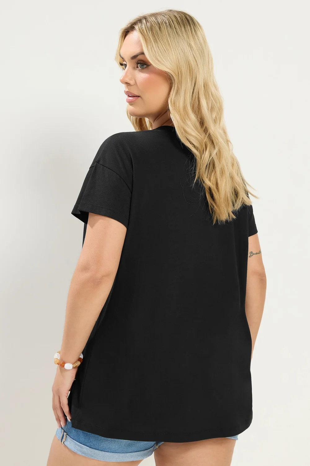 Yours Curve Black Butterfly Print T-Shirt - 20 Image 3