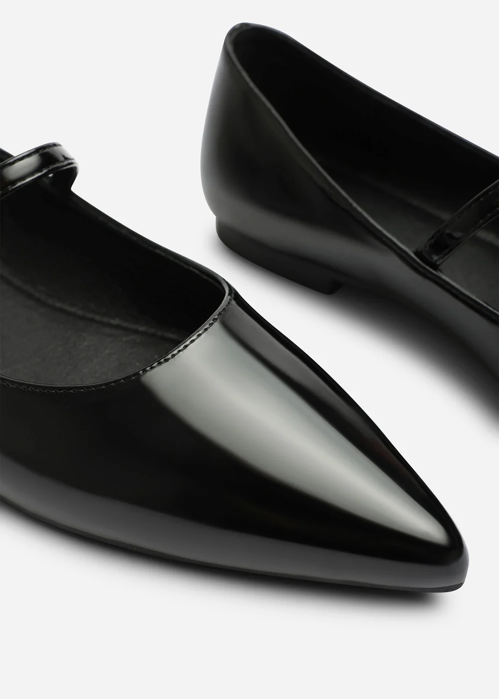 Where's That From Novalee Black Wide Fit Pointed Toe Mary Jane Front Strap Ballet Flats - 7 Wide Image 5