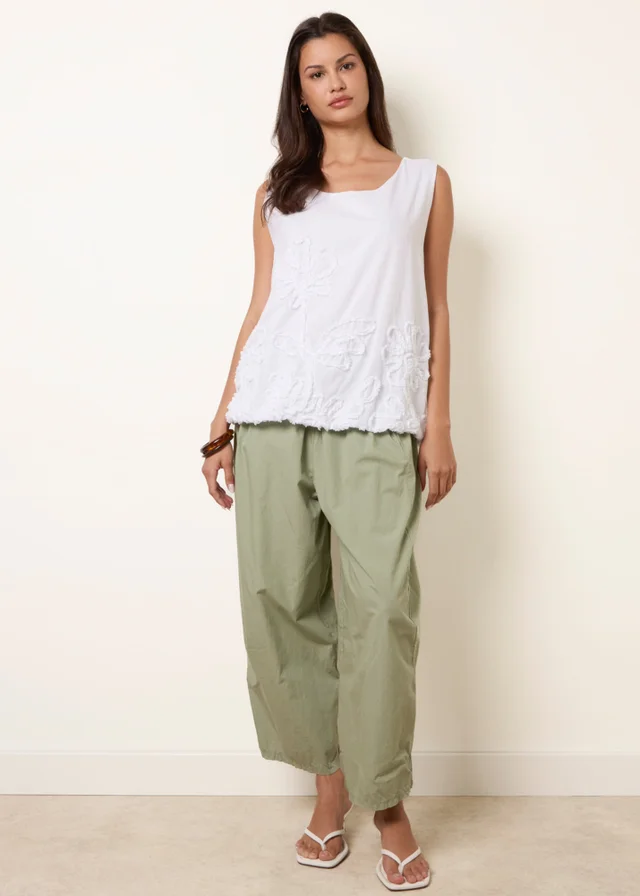 Blue Vanilla White Puffball Flower Top