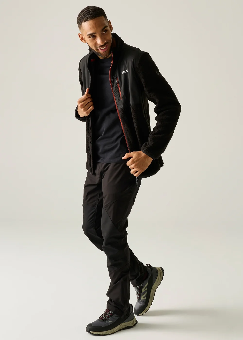 Regatta Black Morran W/R Water-Repellant Fleece - S Image 2
