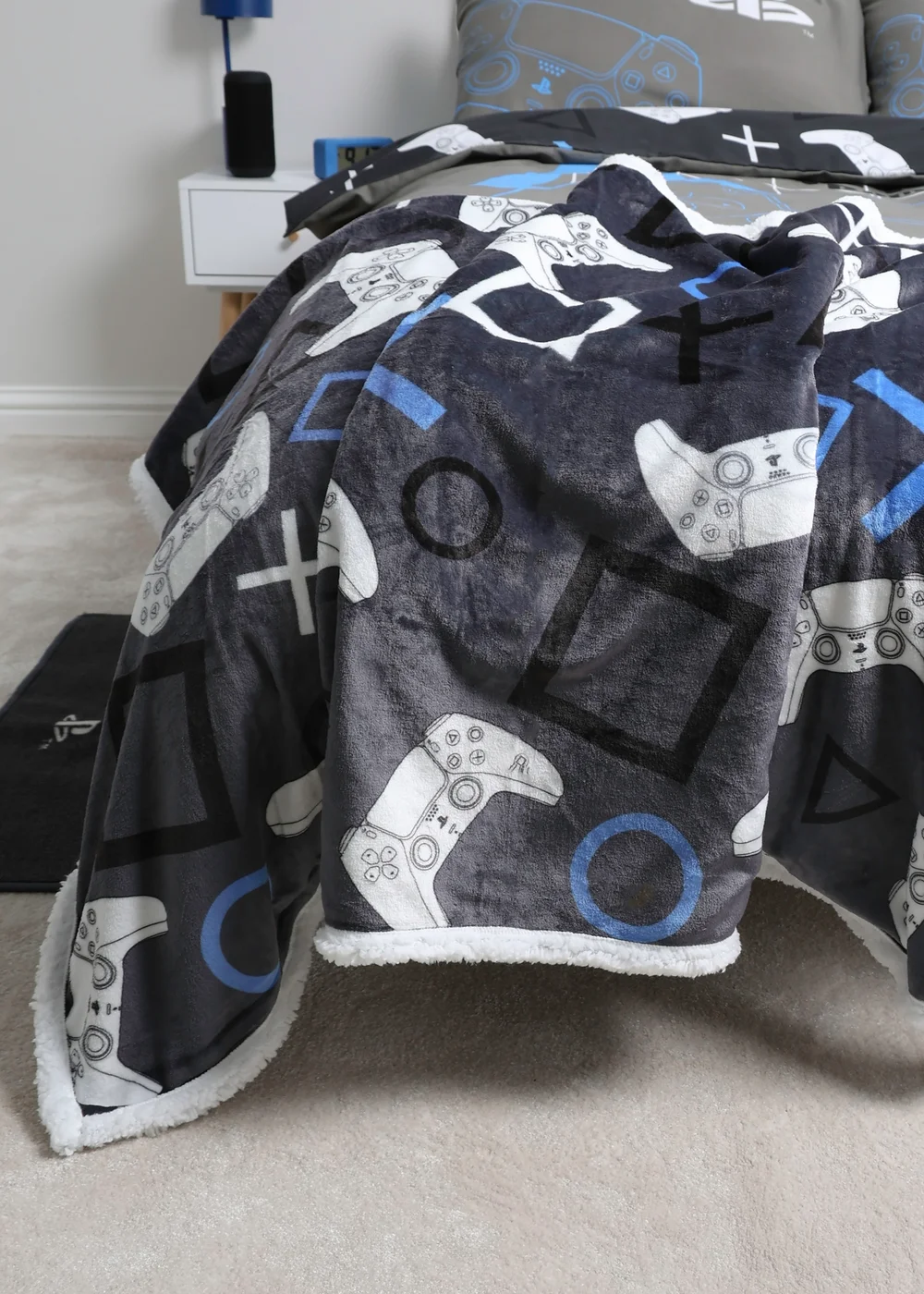PlayStation Forever Sherpa Back Fleece Blanket - 120 X 150 Image 3