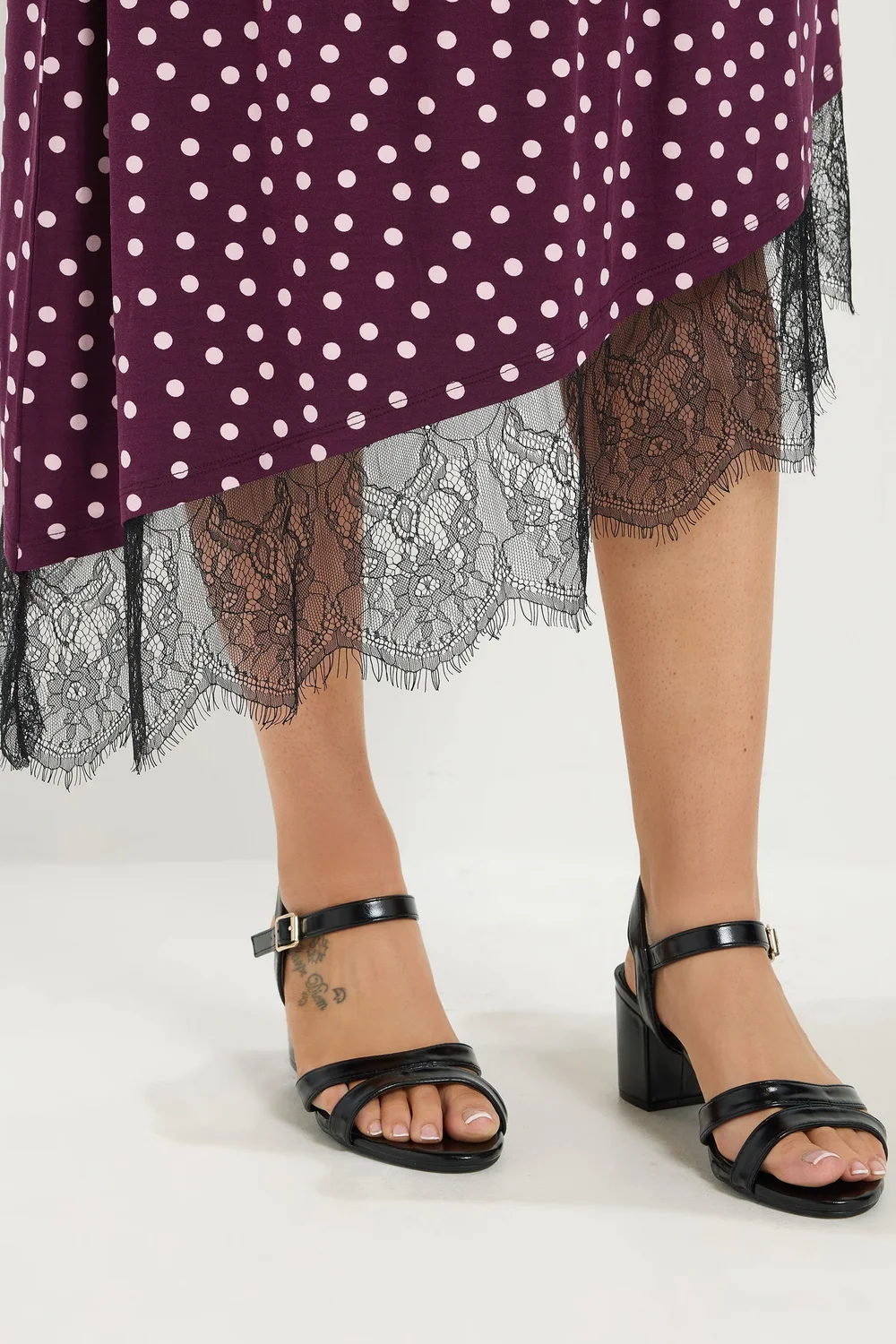 Yours Curve Purple Polka Dot Lace Asymmetric Hem Skirt - 16 Image 4