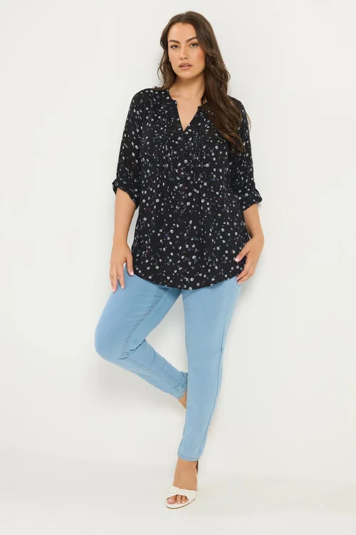Yours Curve Black Floral Pintuck Top - 20 Image 2