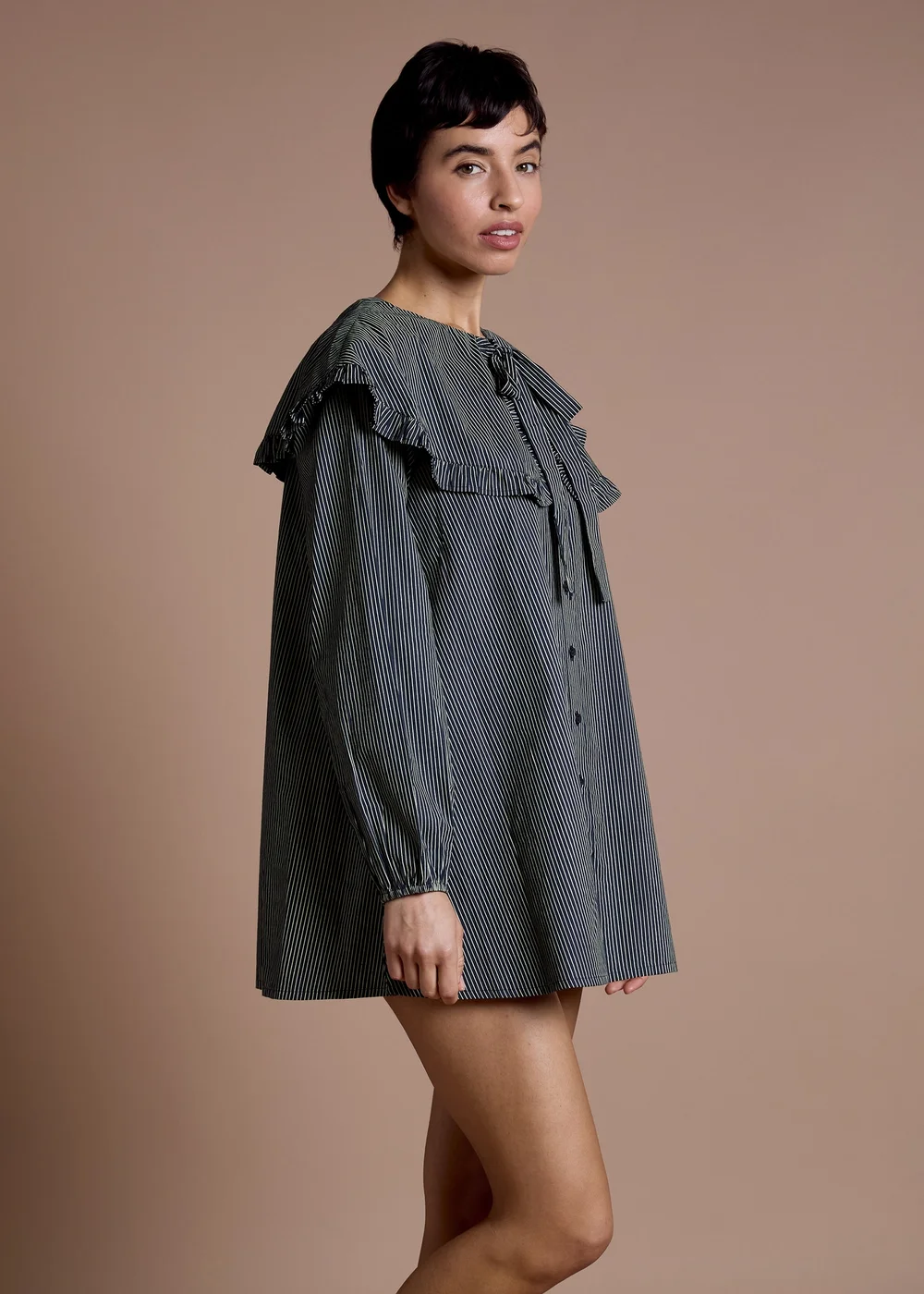 Neon Rose Navy Cotton Oversized Collared Dress in Navy Yellow Stripe - L Image 5