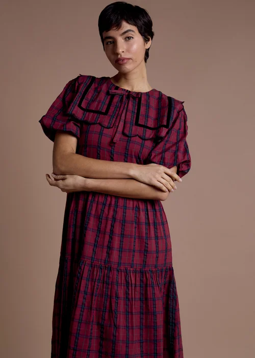 Neon Rose Burgundy Collar Detail Tiered Midaxi Dress in Burgundy Check - S Image 5