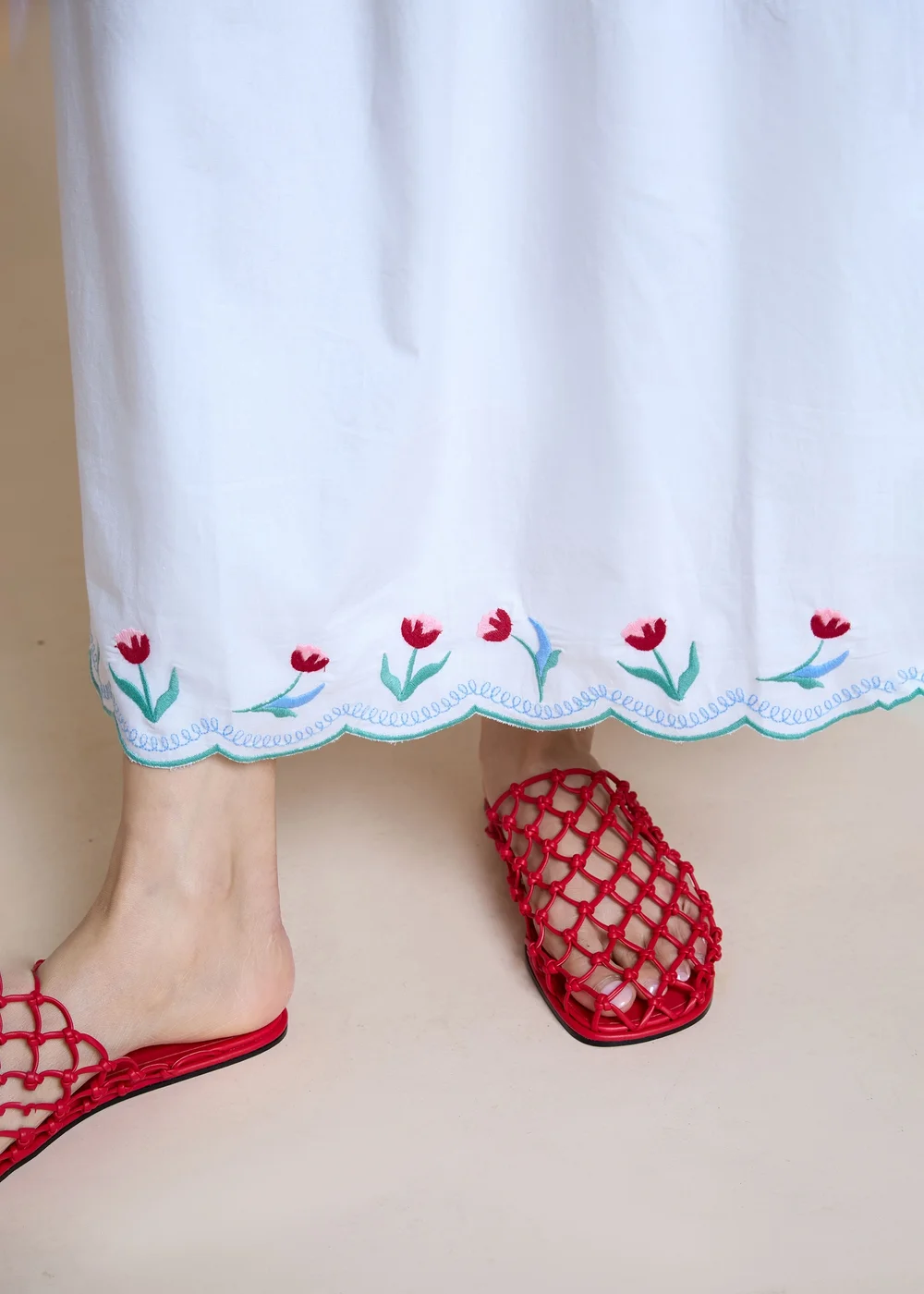 Neon Rose White Embroidered Hem Midaxi Skirt - M Image 3