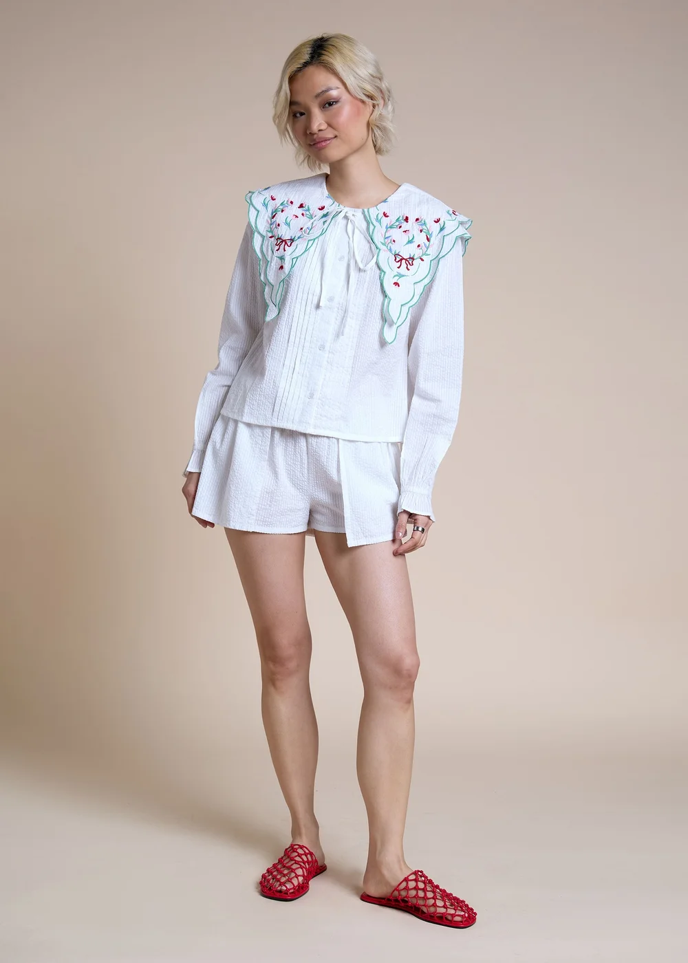 Neon Rose White Cotton Floral Embroidered Collar Blouse - M Image 4