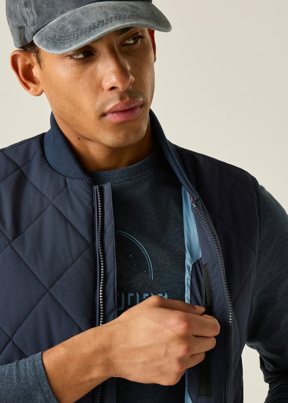 Regatta Navy Harvin Insulated Bodywarmer - S Image 6