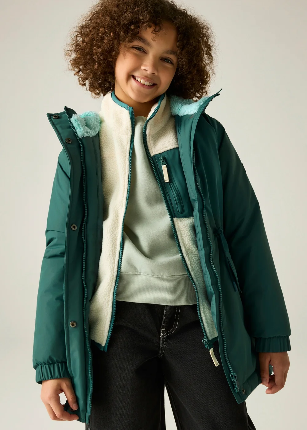 Regatta Green Vallina Junior Isotex Waterproof Jacket (3-13 years) - 5-6 Yrs Image 1
