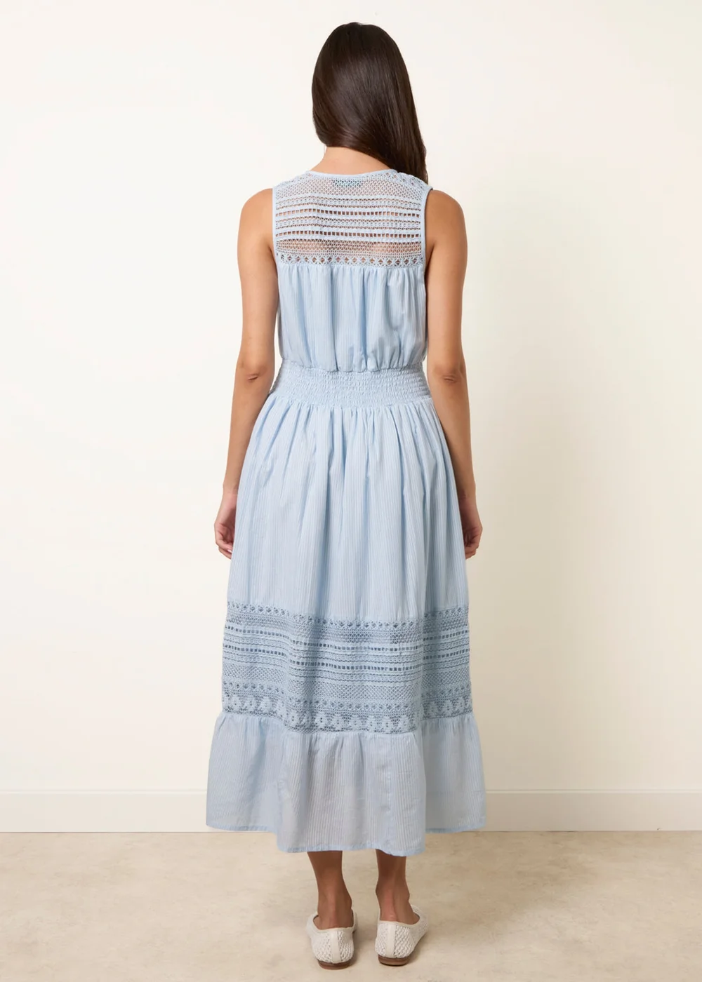 Blue Vanilla Blue Crochet Insert Button Midi Dress - M Image 4