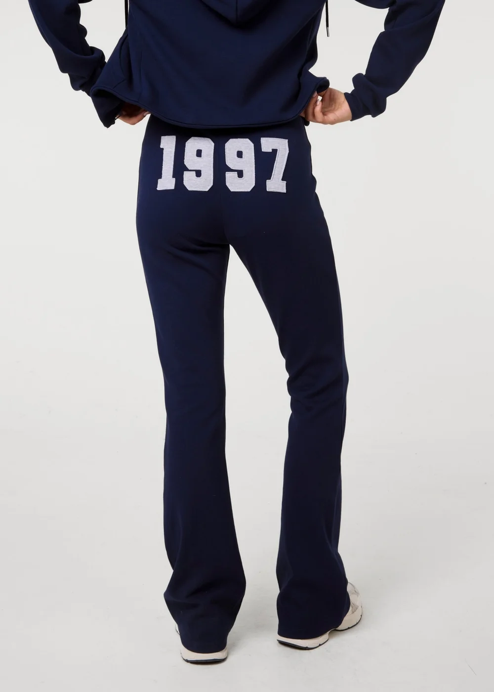 Pink Vanilla Navy 97 Pintuck Joggers - S Image 3