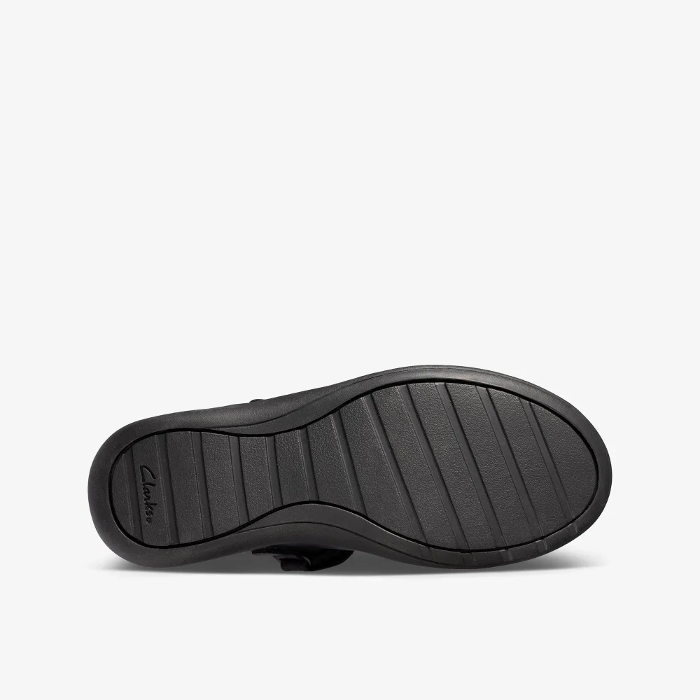 Clarks School Etch Craft Kid Black Leather Wide - 10 Infants Image 3