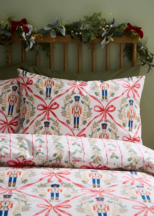 Catherine Lansfield Christmas Nutcracker Bows Reversible Duvet Cover Set Natural - Single Image 3