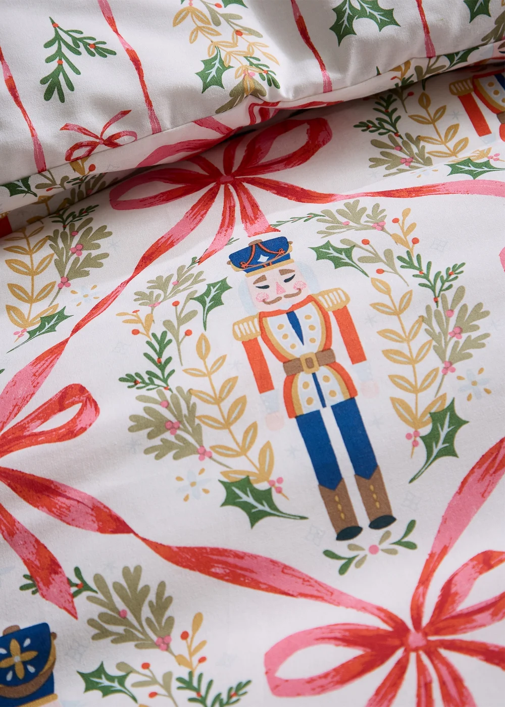 Catherine Lansfield Christmas Nutcracker Bows Reversible Duvet Cover Set Natural - Single Image 4