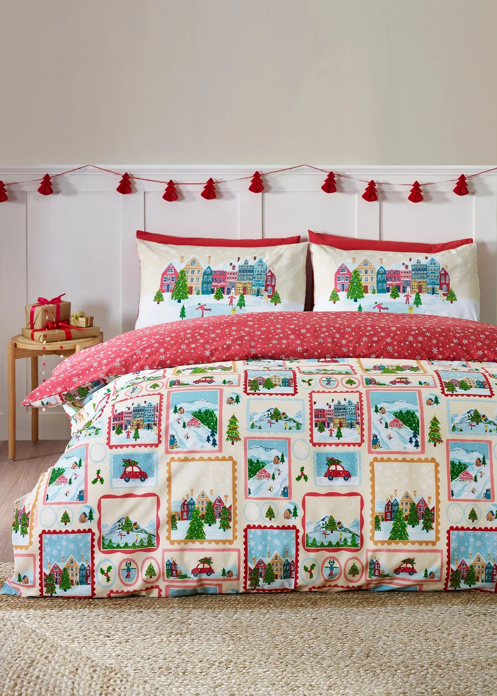 Catherine Lansfield Christmas Town Stamps Reversible Duvet Cover Set Natural - Single Image 1