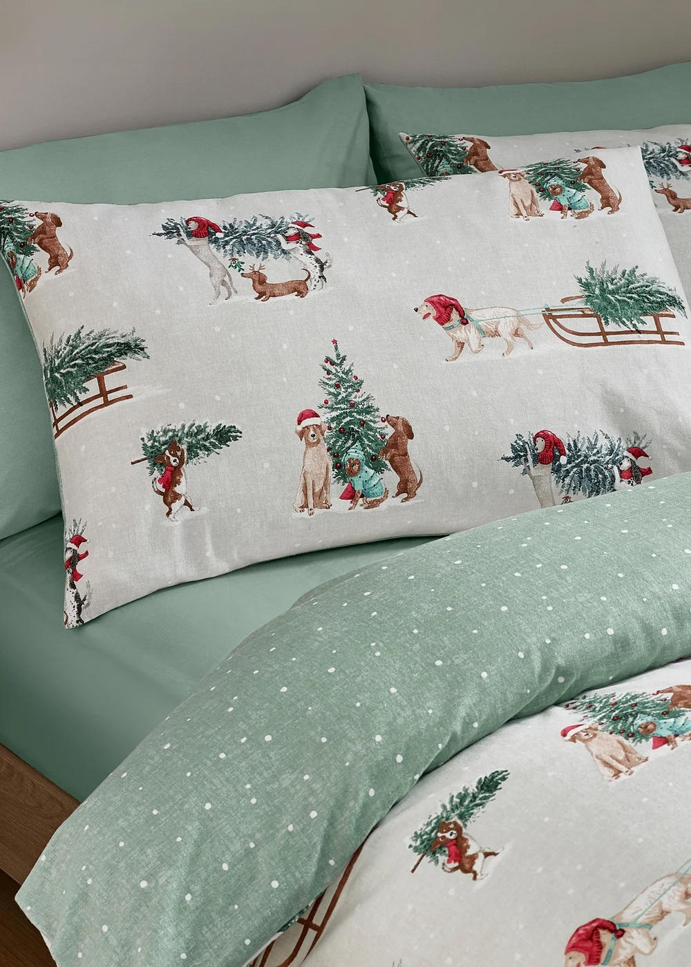 Catherine Lansfield Brushed Christmas Dogs Cotton Reversible Duvet Cover Set Green - Double Image 3