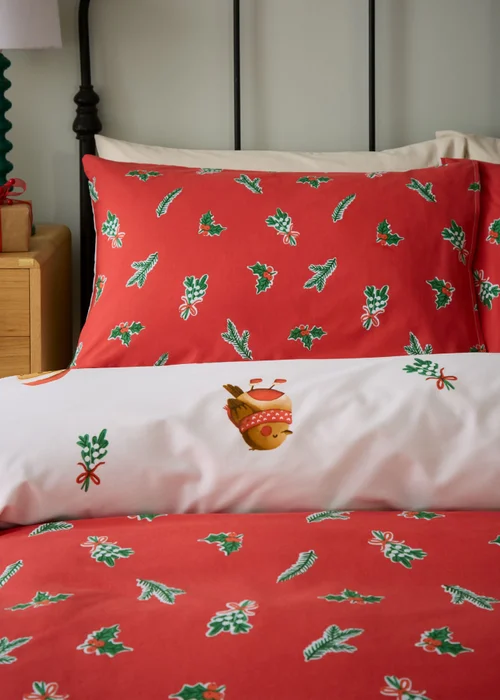 Catherine Lansfield Christmas Robins Reversible Duvet Cover Set Red - Single Image 4