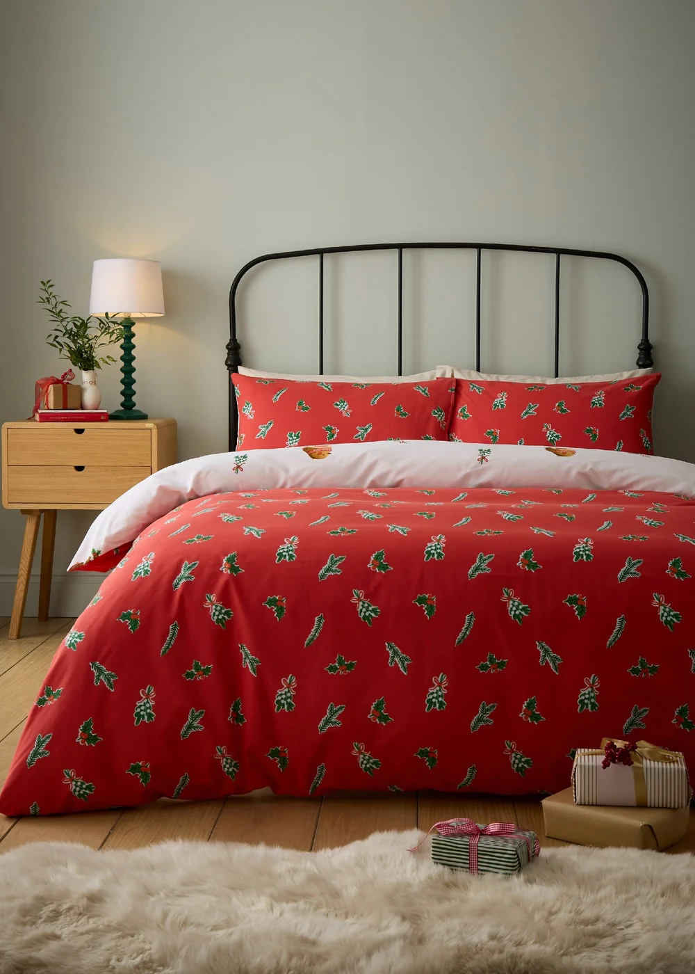 Catherine Lansfield Christmas Robins Reversible Duvet Cover Set Red - Single Image 2