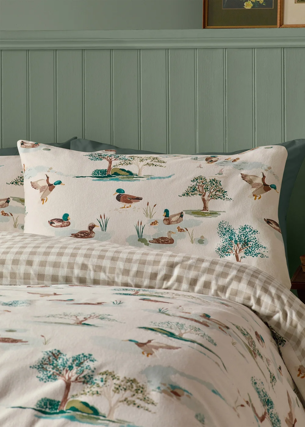 Catherine Lansfield Brushed Mallards Cotton Reversible Duvet Cover Set Cream - Single Image 3