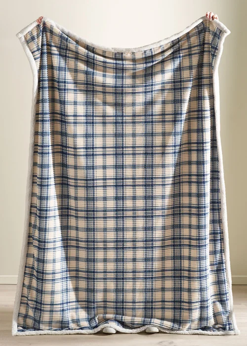 Catherine Lansfield Cosy Ribbed Check 130x170cm Blanket Throw Blue - One Size Image 2