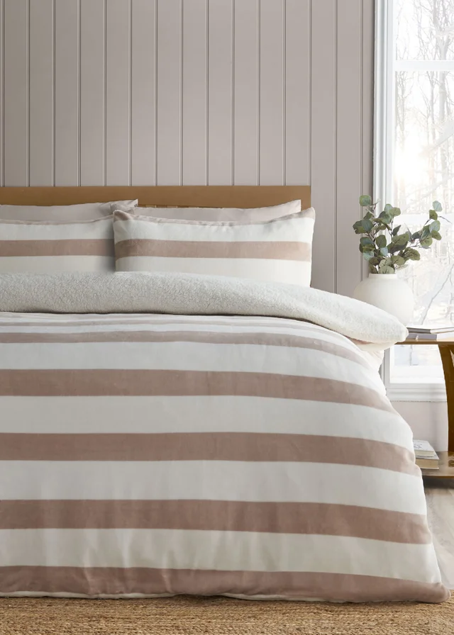 Catherine Lansfield Cosy Sherpa Stripe Duvet Cover Set Natural