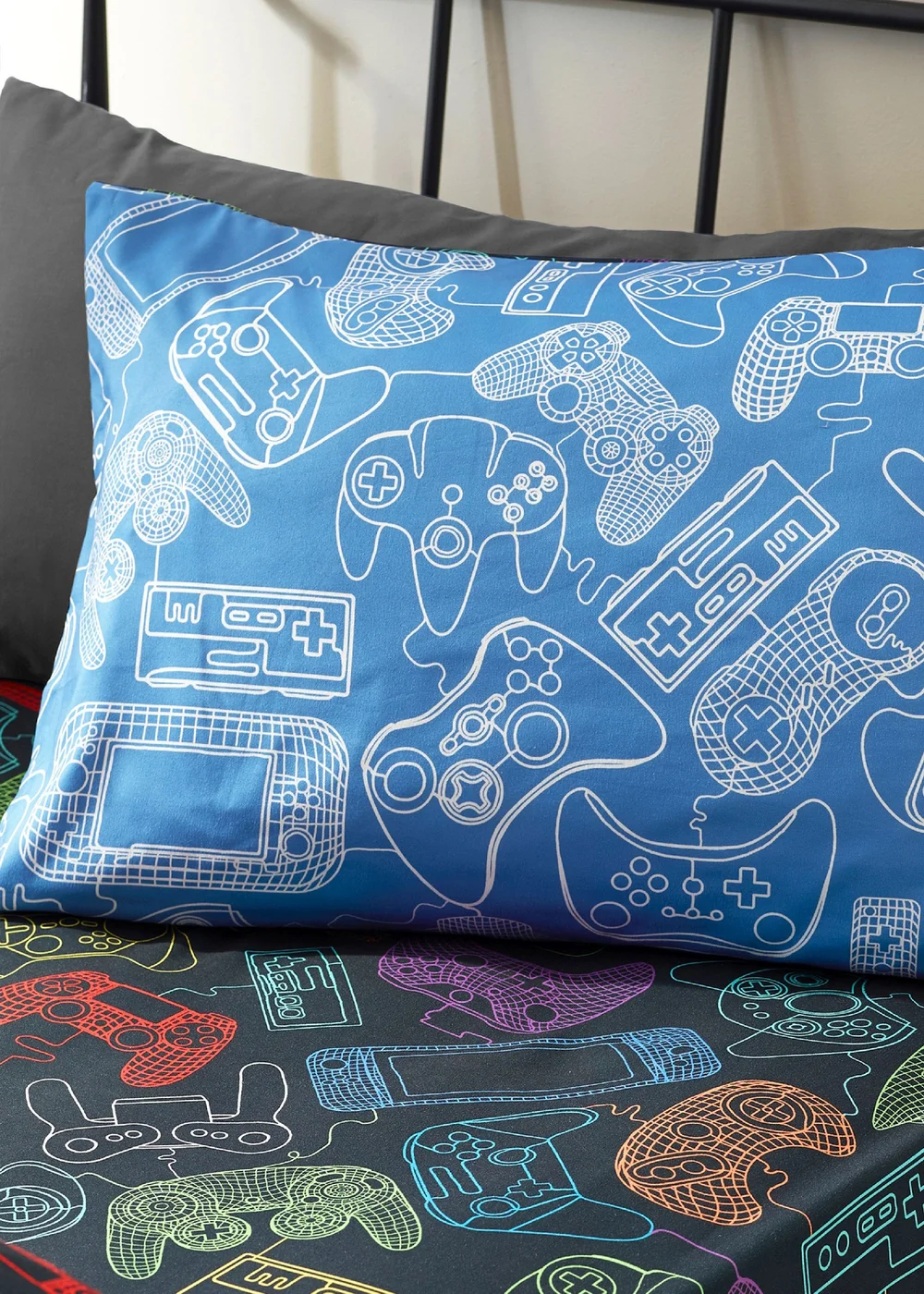Catherine Lansfield Power Up Gamer So Soft Duvet Cover Set Black - Single Image 4