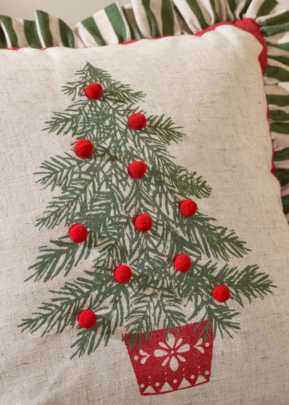 Catherine Lansfield Frilled Christmas Tree 45x45cm Cushion Green - 45cm x 45cm Image 3