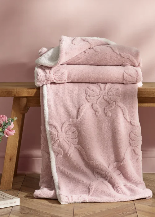 Catherine Lansfield Carved Bow Cosy Fleece 130x170cm Blanket Throw Pink - One Size Image 1