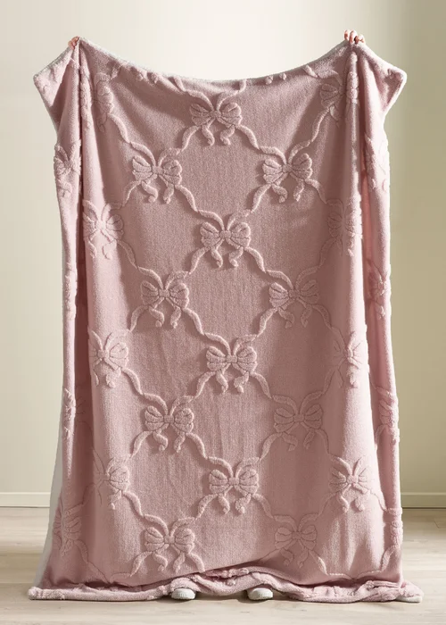 Catherine Lansfield Carved Bow Cosy Fleece 130x170cm Blanket Throw Pink - One Size Image 2