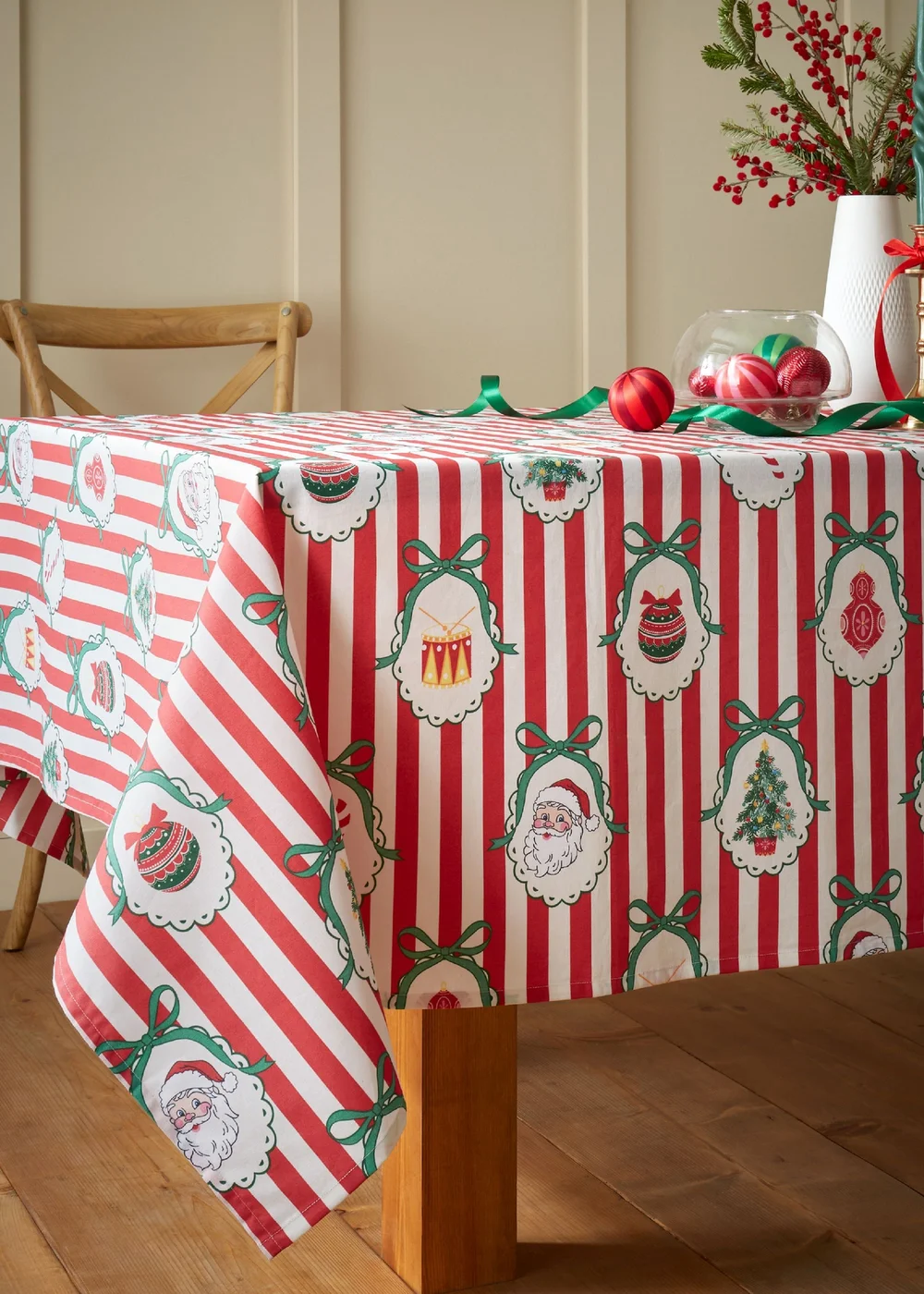 Catherine Lansfield Christmas Vintage Stripe Cotton 137x229cm Table Cloth Red - 137 x 178cm Image 3