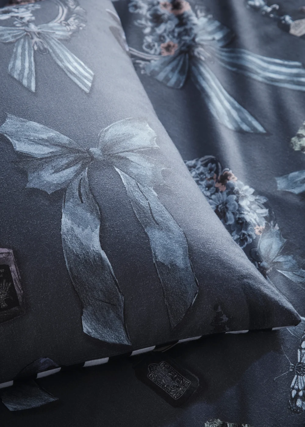 Fusion Bows Noir Fleece Grey Duvet Cover Set - Single Image 3
