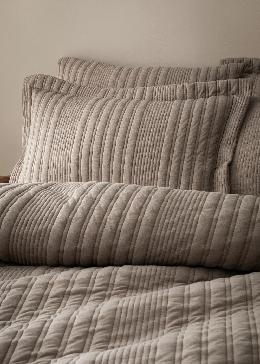 Pineapple Elephant Tamba Jersey Stripe Quilted Oxford Pillowcase Pair Mole - One Size Image 1