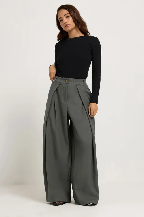 PixieGirl Petite Grey Wrap Pleated Wide Leg Trousers - 10/L27 Image 1