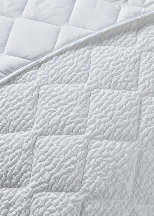 Catherine Lansfield Crinkle Seersucker Texture 220x220cm Bedspread White - One Size Image 2