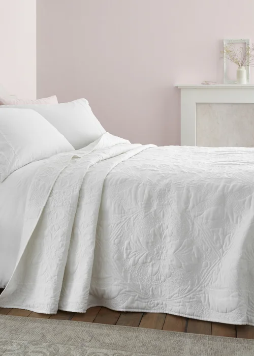 Bianca Fine Linens Marianne Matelasse 240x260cm Bedspread White - One Size Image 1