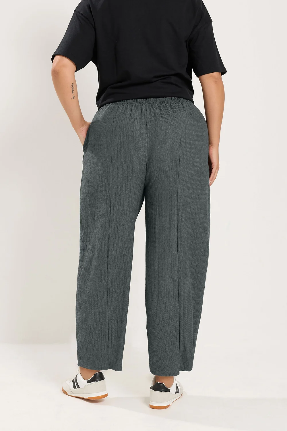 Yours Curve Grey Crinkle Barrel Trousers - 14 Image 3